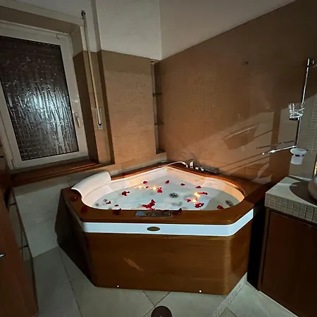 Charm & Relax Jacuzzi Roma-gemelli * Rome